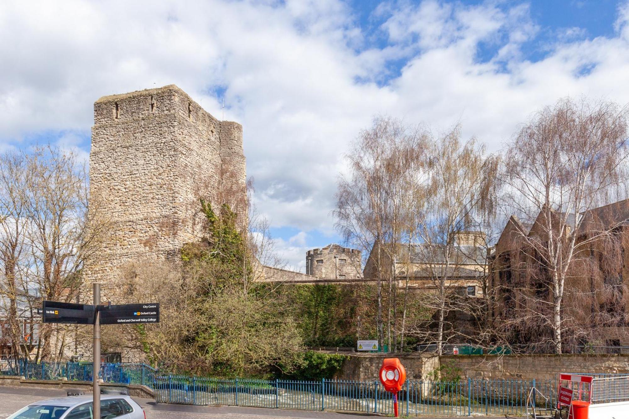 A Gem Nestled In The Heart Of Oxford With Parking!アパートメント エクステリア 写真